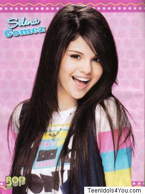 selena_gomez_1208561566.jpg